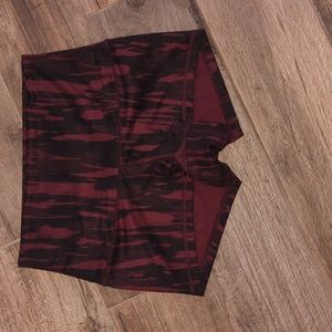 Lululemon in movement spandex shorts